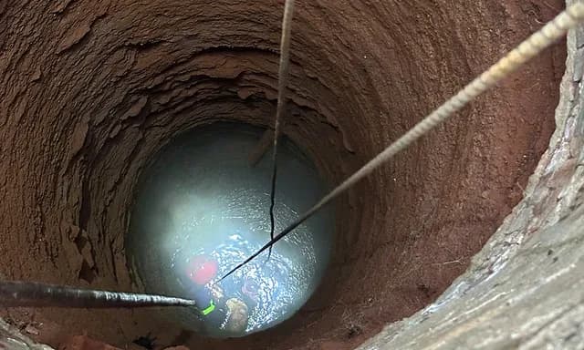 Người đàn ông rơi xuống giếng sâu 35m trong vườn cây gia đình tại TP HCM được cứu an toàn