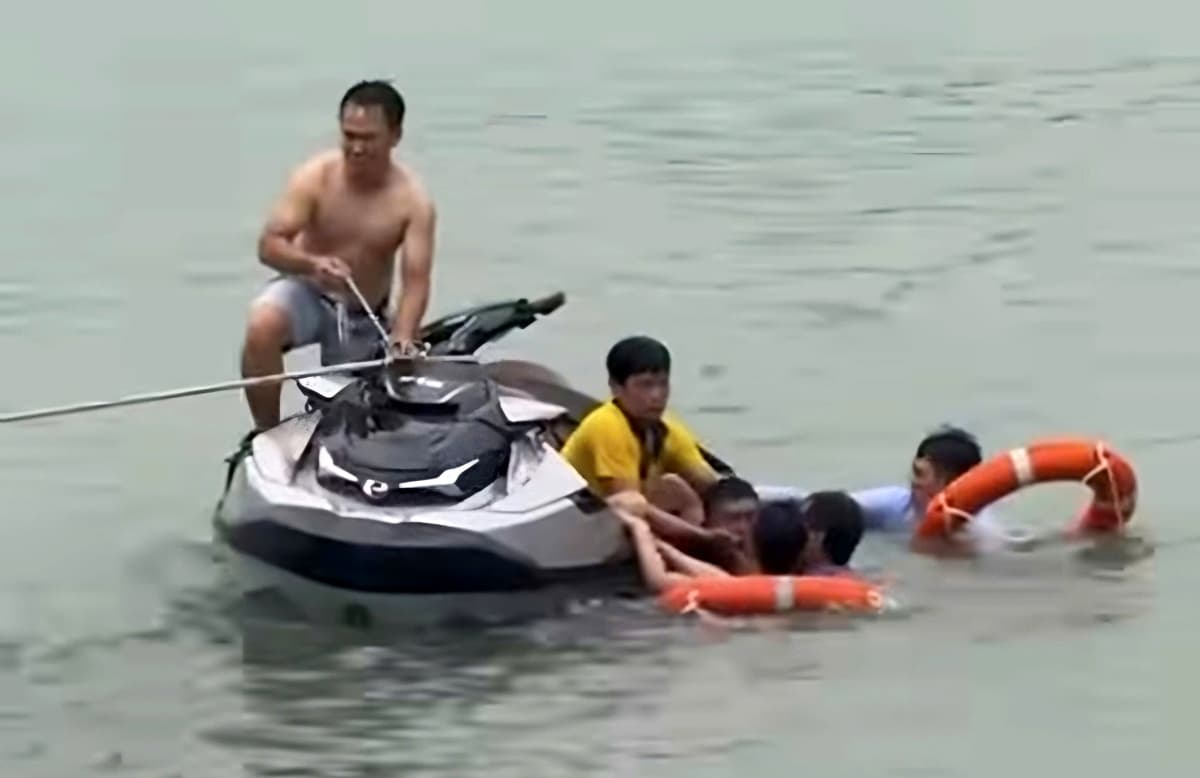Cảnh báo tai nạn flyboard tại Ninh Bình: VĐV và du khách suýt chết đuối do hỏng thiết bị - ảnh 1