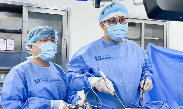 Bệnh nhân nam TP HCM chóng mặt phát hiện ung thư phổi giai đoạn 4 di căn não