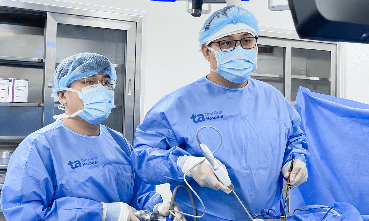 Cảnh báo ung thư phổi âm thầm: Chóng mặt phát hiện khối u não di căn từ TP HCM - ảnh 1