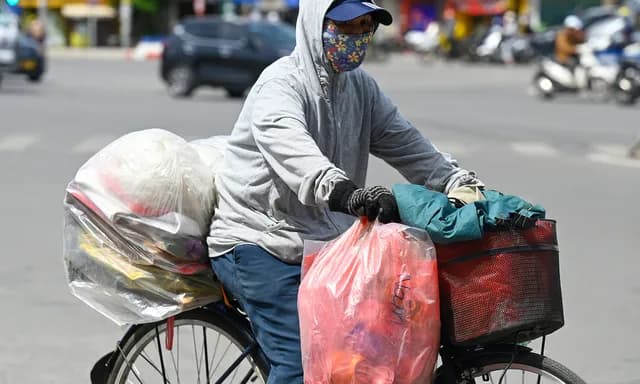 Nắng nóng cực đoan gây sốc nhiệt, rối loạn ý thức và đột quỵ