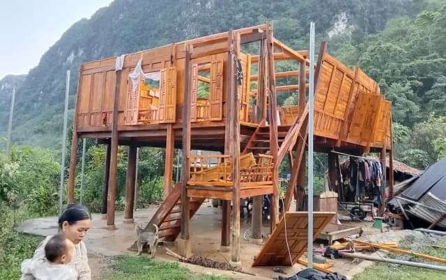 Giông lốc mưa đá gây thiệt hại nghiêm trọng tại xã Nam Xuân, Thanh Hóa